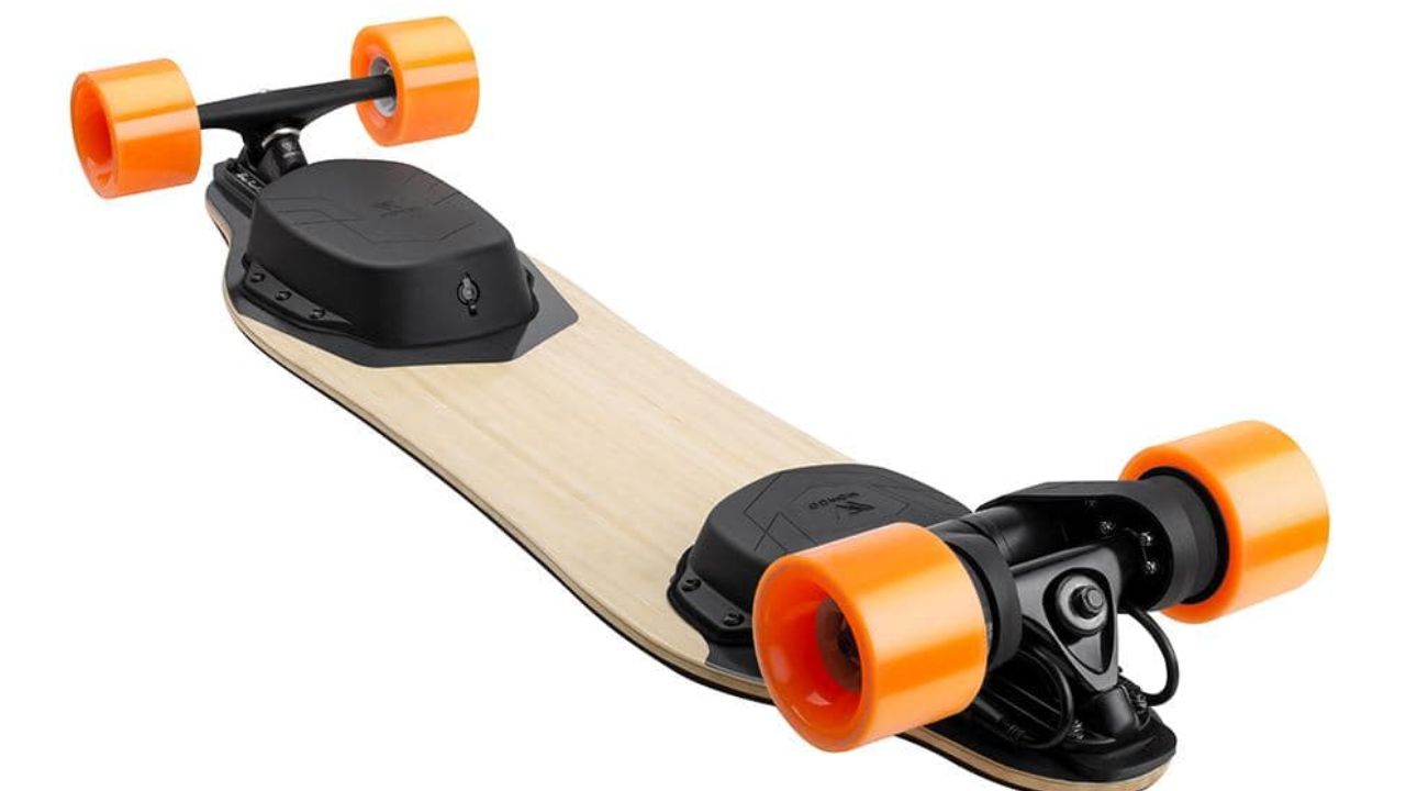 How Can An Electric Skateboard Be Operated?